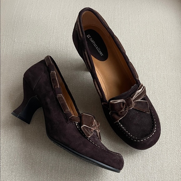 Naturalizer Shoes - Naturalizer | Brown Suede Heels | Velvet Bow Detail | Size 10 | NWOT